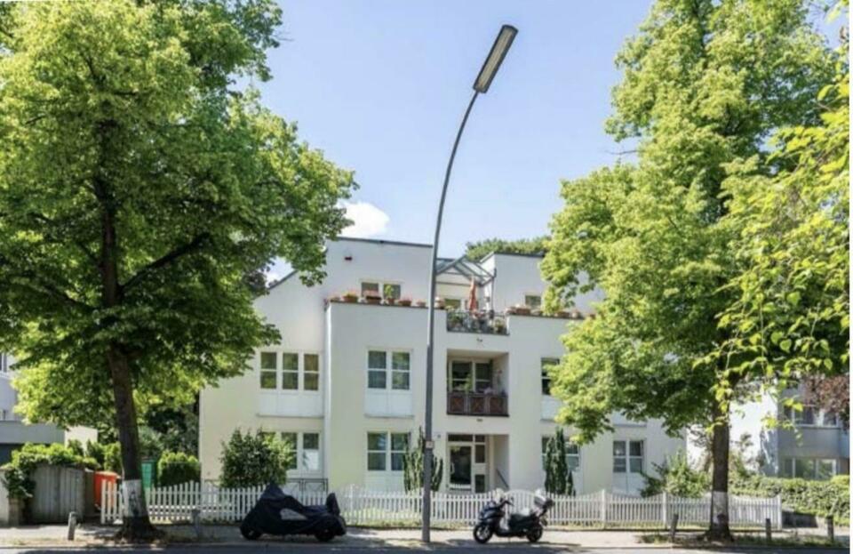 Schöne 3 Zimmer Wohnung mit Garten in Grunewald nähe Roseneck Dahlem