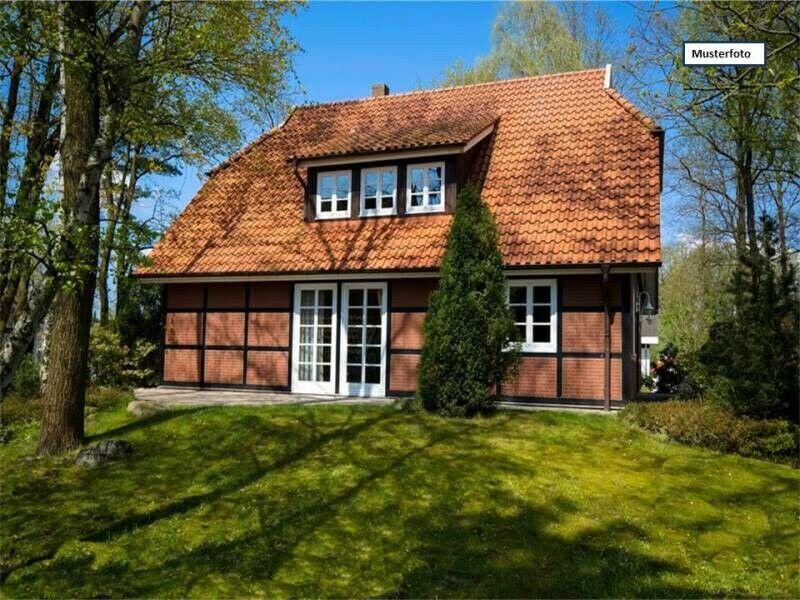Einfamilienhaus mit Einliegerwohnung in 51371 Leverkusen, Mühlenweg Nordrhein-Westfalen