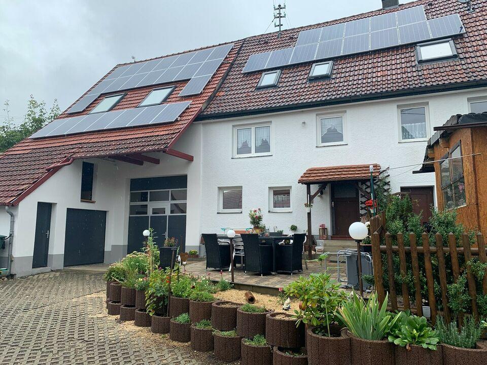 Modernisiertes 10-Zimmer-Mehrfamilienhaus in Münsingen, Münsingen Münsingen