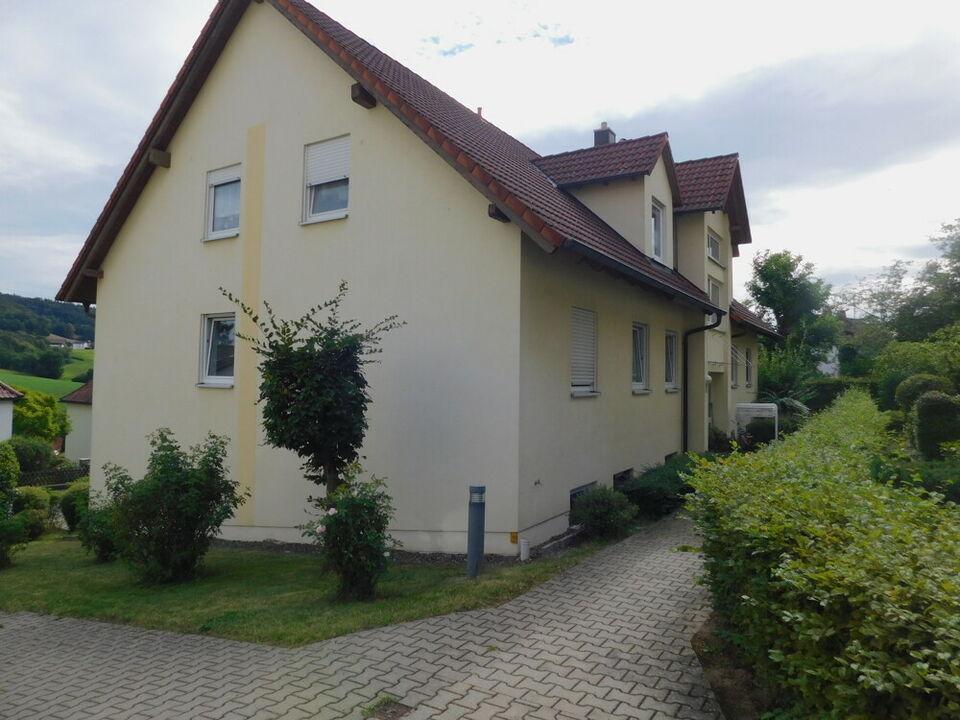Attraktive Zwei-Zimmer-Wohnung in ruhiger Lage - Reuth - Weißenbrunn