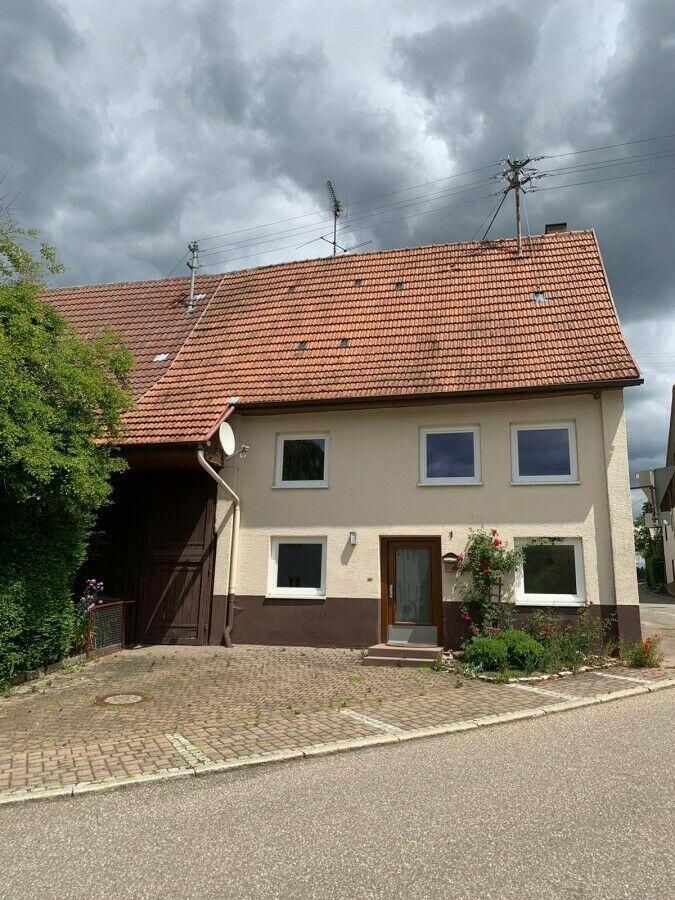 Provisionsfrei* Attraktives Bauernhaus in Ortsrandlage zu verkaufen ! Horb am Neckar