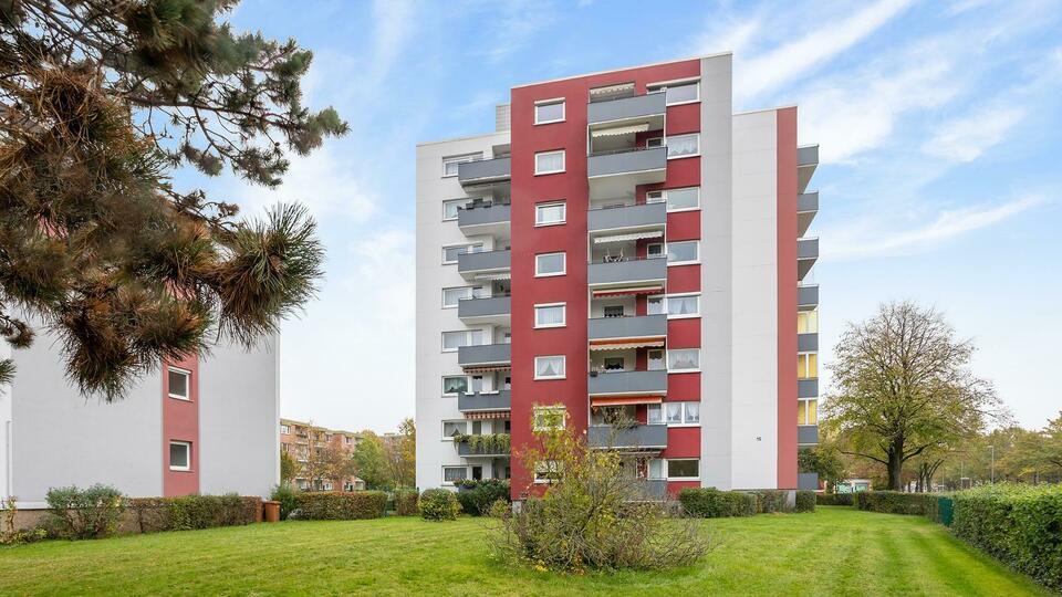Gut geschnittene 4-Zimmer-Wohnung mit Balkon und Badewanne in Hannover-Sahlkamp Sahlkamp