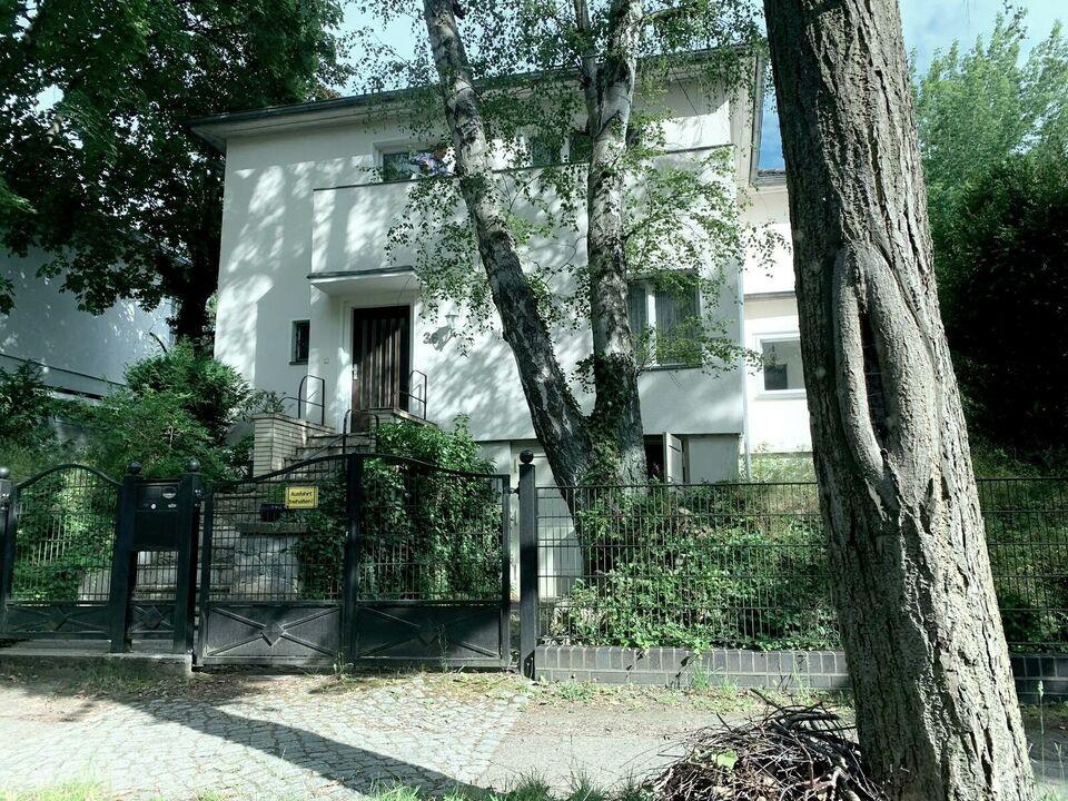 Schöne Villa mit Charme auf großem Grundstück in Berlin-Frohnau Reinickendorf