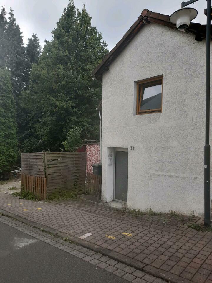 Grundstück mit einem renovierbedürftiges Haus zu verkaufen Rheinland-Pfalz
