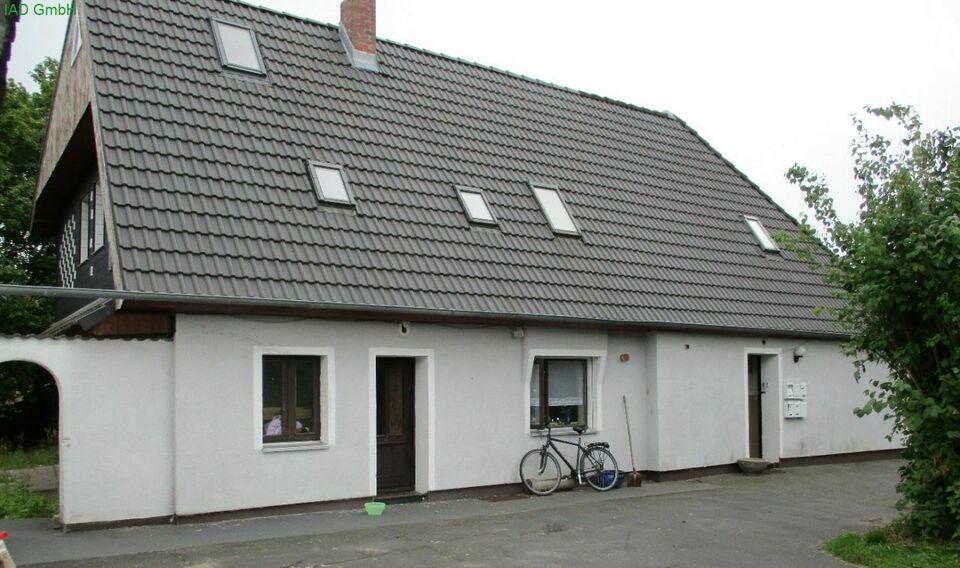 Einfamilienhaus mit Einliegerwohnung auf sehr großem Grundstück für Handwerker interessant Schleswig-Holstein