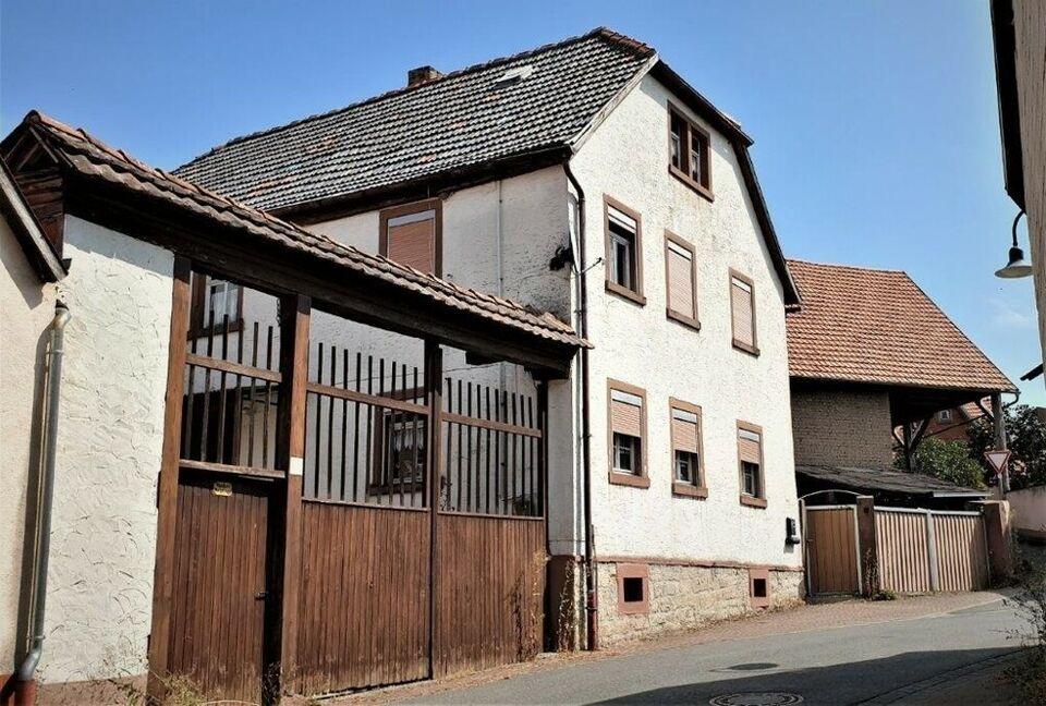 Sanierungsbedürftiges Einfamilienhaus mit 2 Scheunen + Carport Steinfeld