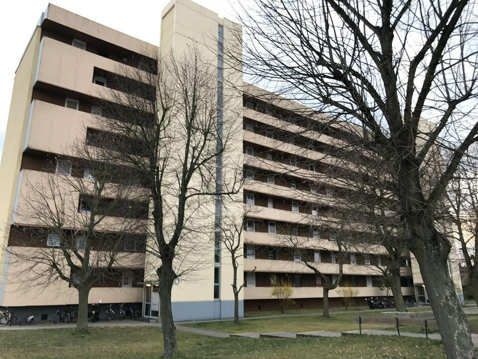Helle und gepflegte 3-ZKB-Wohnung mit Balkon in Hockenheim Baden-Württemberg