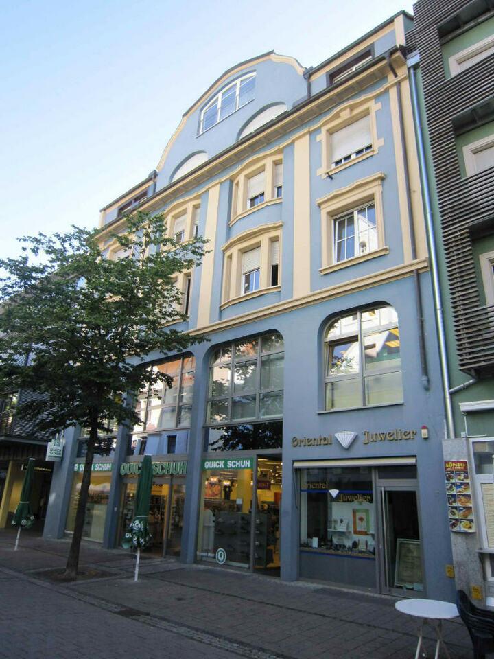 Sanierter Altbau - Einzelhandelsladen in Fußgängerzone von Singen zur Kapitalanlage Baden-Württemberg