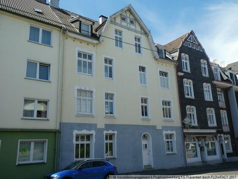 Im Herzen von Lennep - Kauf 3-Zimmer-Wohnung auf selber Etage zusätzlich möglich! Kölner Straße