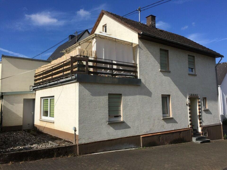 Gemütliches Einfamilienhaus mit Balkon und Garage sucht neue(n) Eigentümer Rheinland-Pfalz