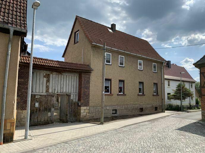 +++ Großes Zweifamilienhaus in ruhiger Lage +++ Mühlhausen/Thüringen