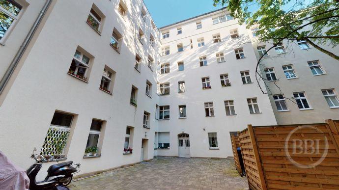 ONLY WITH US: RESIDENTIAL OR COMMERCIAL WITH DIRECT ACCESS TO THE VERY LARGE 30 SQM BASEMENT Berlin
