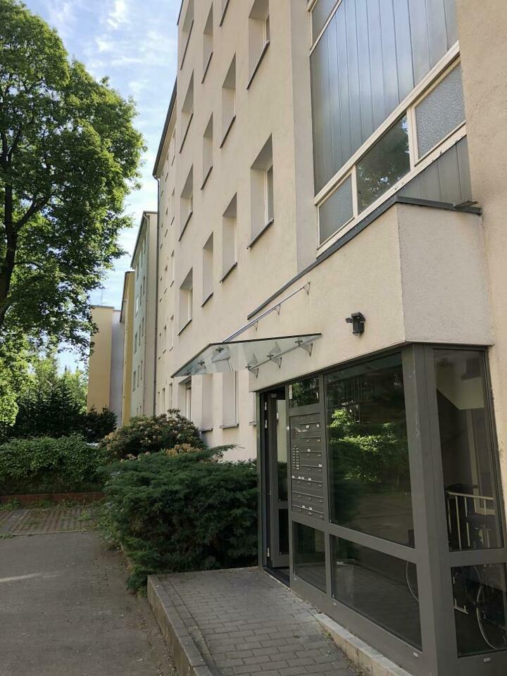 Solide vermietete Wohnung nahe Prager Platz zur Kapitalanlage Schöneberg