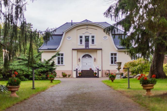 Jugendstil-Villa mit unverbaubarem Müritz-Blick Waren (Müritz)