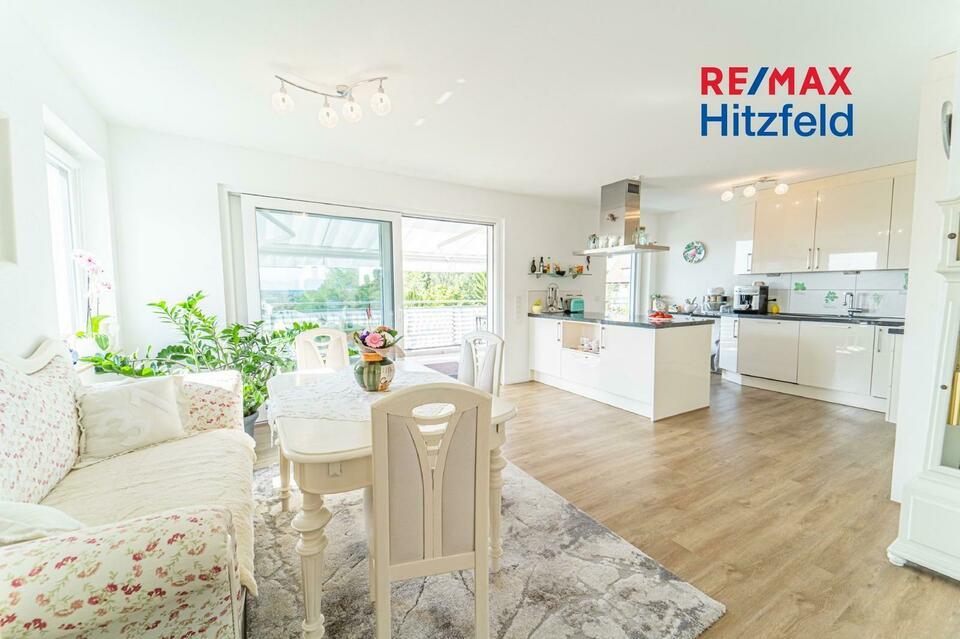 Gehobenes Penthouse mit ca. 150 m² Wohnfläche, 4 Stellplätzen und traumhaftem Blick ins Rheintal! Baden-Württemberg