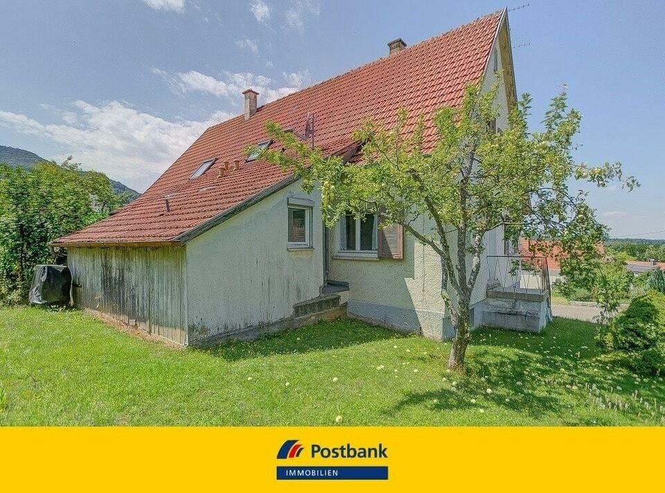 Eine Wohnung / kleines Häuschen mit sehr schönem Garten + Garage in Metzingen/Glems! Baden-Württemberg