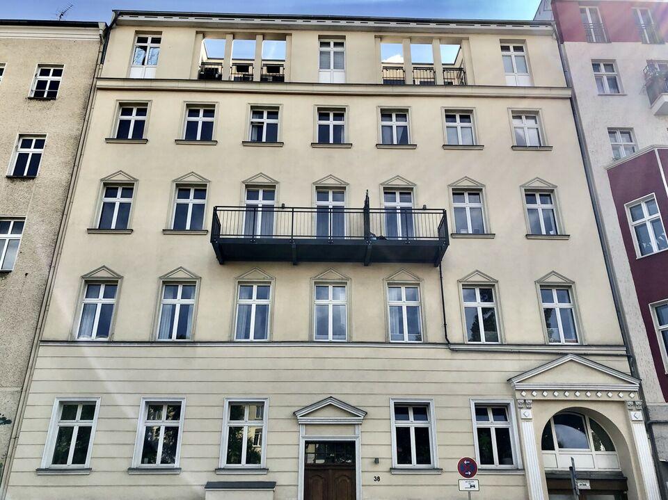 Altbauwohnung in kernsaniertem Haus mit zwei Balkonen - bezugsfrei! Straßberg