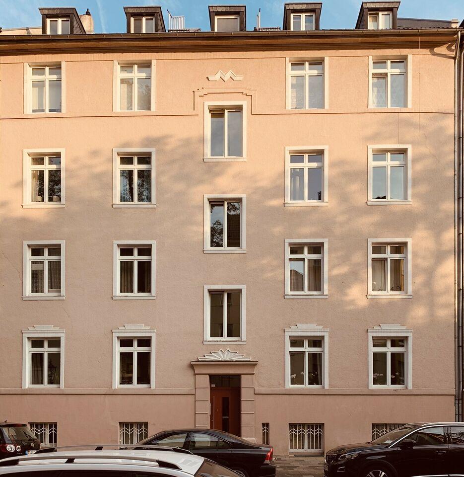 Stilvolle möblierte 3-Zimmer-Wohnung mit Balkon und Einbauküche Düsseldorf