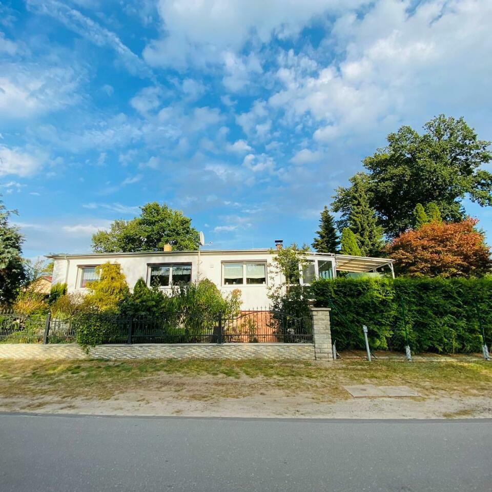 Einfamilienhaus inklusive Vollkeller, Wintergarten und großzügigen Garten in Nassenheide Grüneberg