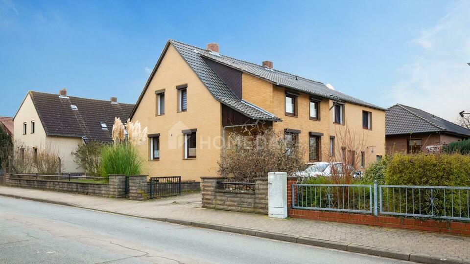 Großes Einfamilienhaus mit Terrasse und großem Garten in Wendeburg Wendeburg