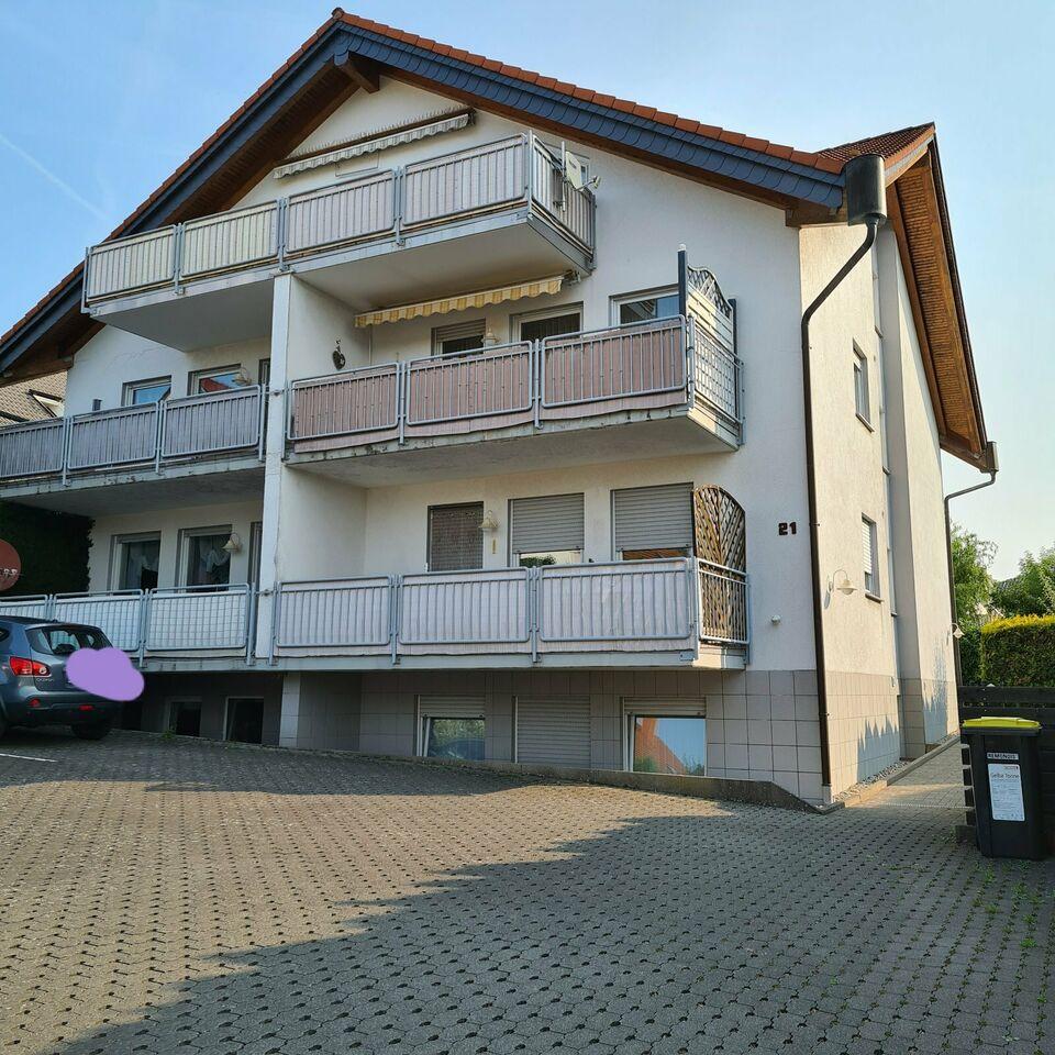 Gepflegte 2-Raum-Hochparterre-Wohnung mit Balkon in Laubach Jagdhaus in der Grube