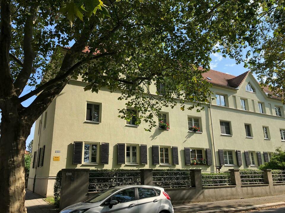 2-Zimmer-Dachgeschosswohnung in Dresden-Leuben zu verkaufen! Leuben