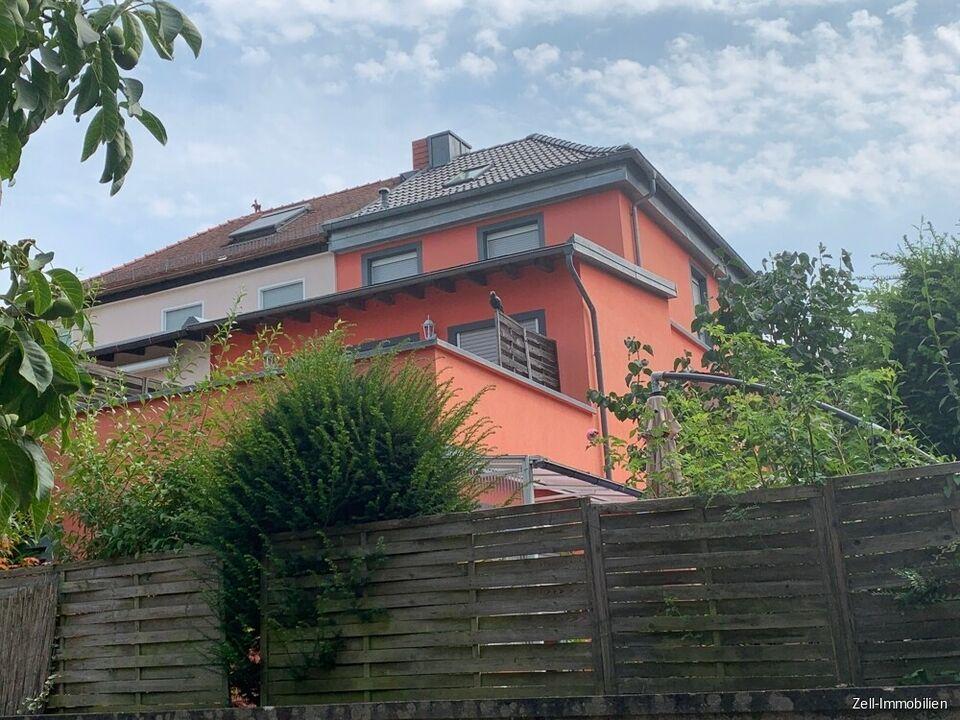 Schöne Doppelhaushälfte mit Dachterrasse, Garten und Garage Königstein im Taunus