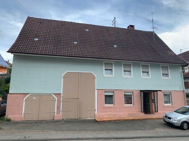 Freistehendes Wohnhaus mit Scheunenanbau sucht neue Eigentümer Oberndorf am Neckar