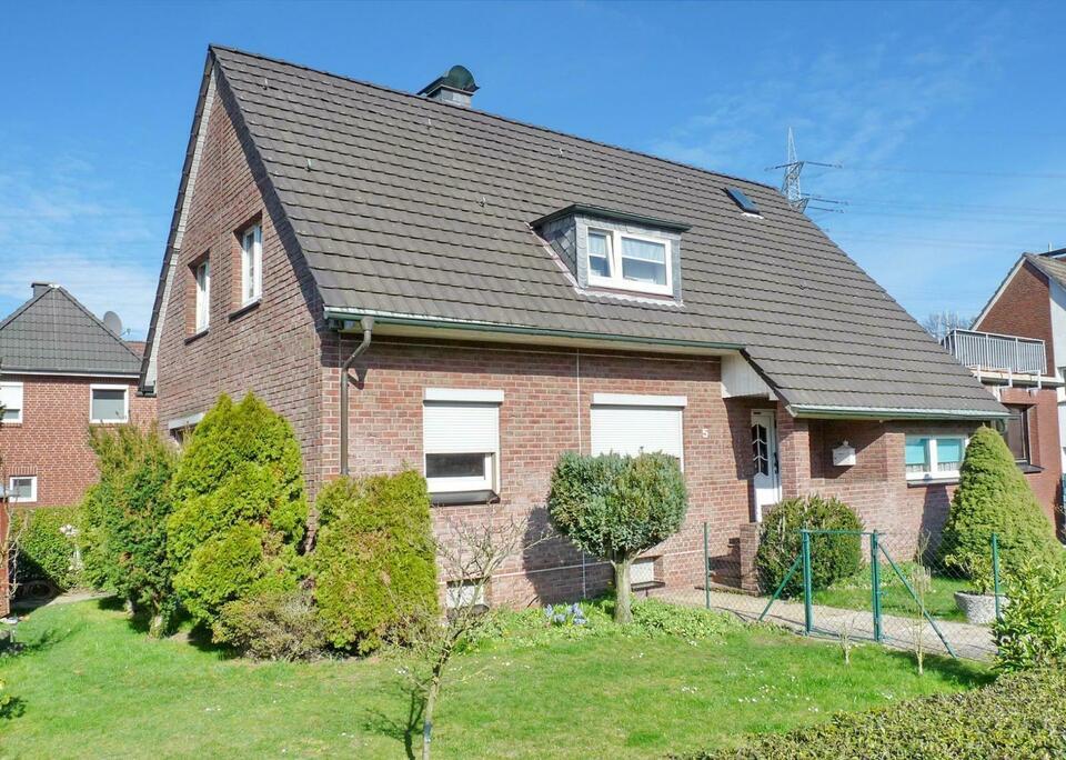 2- oder 3-Fam.-Haus mit 2 Garagen in Herten-Westerholt Nordrhein-Westfalen