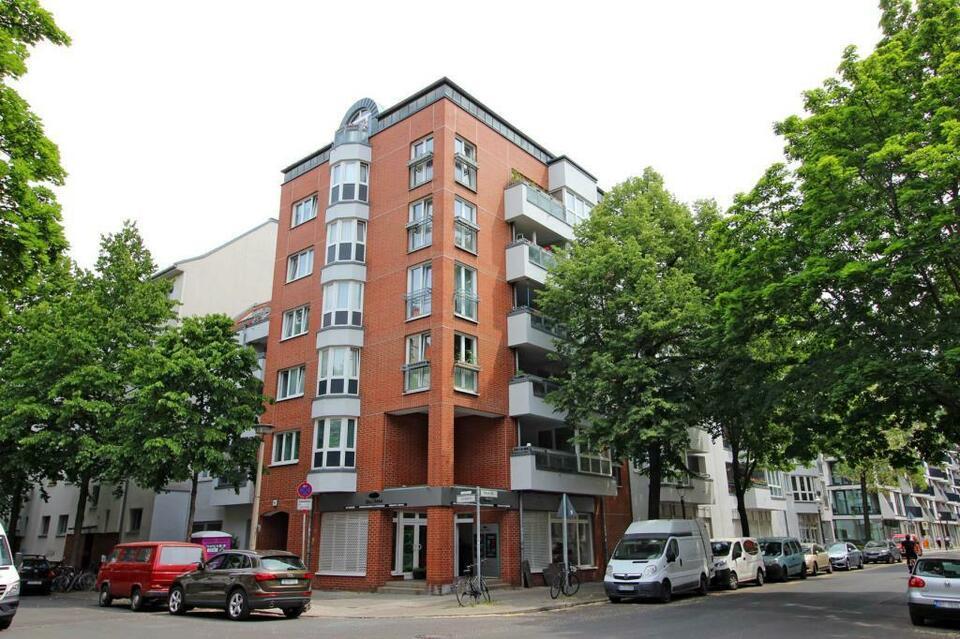 VERMIETETE 5-Zimmer-Wohnung mit Loggia nahe Landwehrkanal als Kapitalanlage Berlin