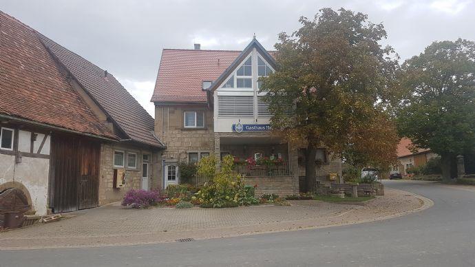 Beliebtes Gasthaus am Jakobsweg Odenwald-Main-Taubertal mit Betreiberwohnung, Biergarten, Fremdenzimmern und Partyscheune Schömberger Straße