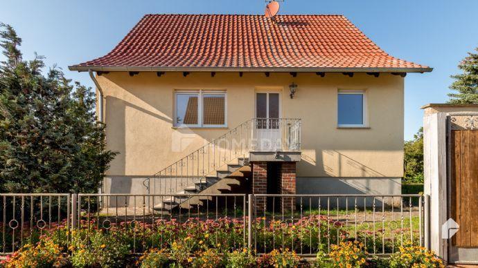 Attraktives Einfamilienhaus mit Terrassengarten und Tageslichtbäder in toller Lage Kläden