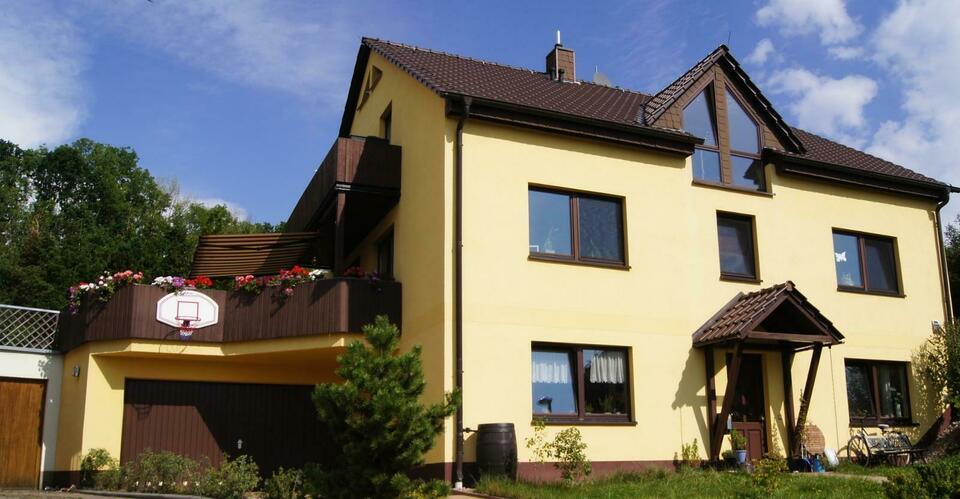 Großzügiges 3-Familienhaus auf sonnigen Grundstück in Weimar-Taubach Mühlhausen/Thüringen