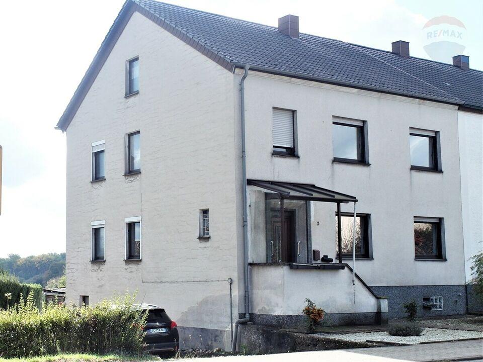 RE/MAX - 1 - 2 Familienhaus in Altforweiler! Überherrn