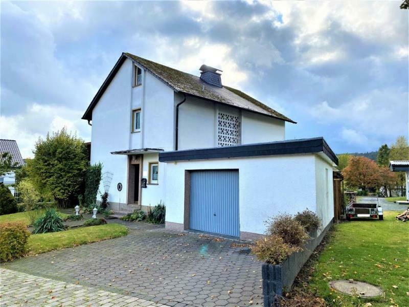 Freistehendes Einfamilienhaus mit Garten und Garage Nordrhein-Westfalen