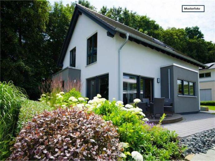 Einfamilienhaus in 61130 Nidderau, Untergasse Kreisfreie Stadt Darmstadt