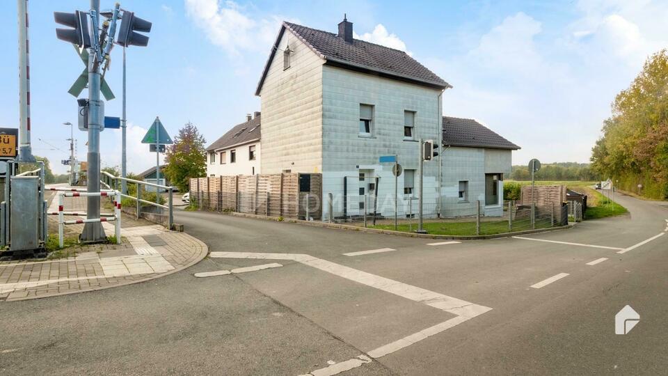 Handwerker aufgepasst! Einfamilienhaus mit großem Grundstück und Garage Nordrhein-Westfalen