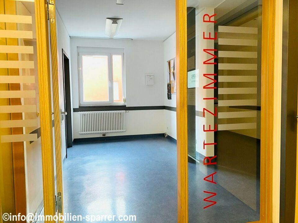 Räumlichkeiten bestens geeignet für Praxen oder Büros im Ärztehau Weiden in der Oberpfalz
