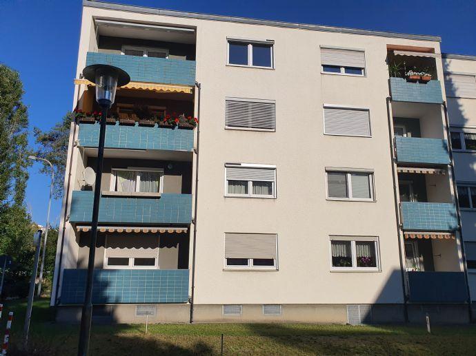 Neu sanierte, helle 4 Zi.-Erdgeschosswohnung mit Balkon in Röthenbach an der Pegnitz-Ideal für Familien! Röthenbach