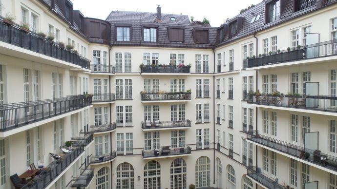 Kurfürstendamm Luxusimmobilie, Eigentumswohnung 112 m² mit exklusivem Charakter im Haus Cumberland Berlin