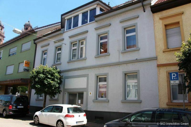 Attraktives Wohnhaus mit zusätzlichen Büroeinheiten! Baden-Württemberg