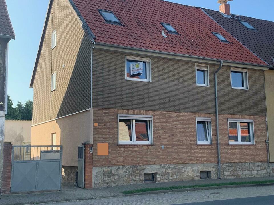 Solides 2-Familienhaus mit Potential in Süpplingen.Garage,Garten,Balkon,Terrasse und Mieteinnahmen Süpplingen
