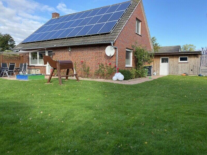 Haus mit Photovoltaikanlage, Garage und Einbauküche in ruhiger Wohnlage! Lütetsburg
