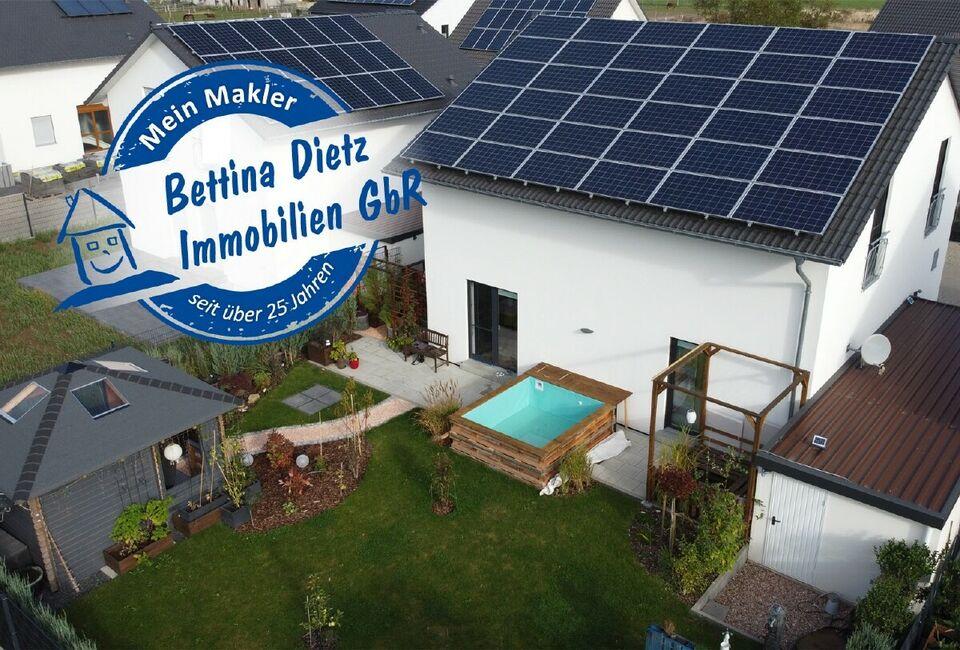 DIETZ: Energiesparhaus mit PV-Anlage, Wärmepumpe, Batteriespeicher, E-Ladestation, Pool, Garage, Einbauküche Babenhausen