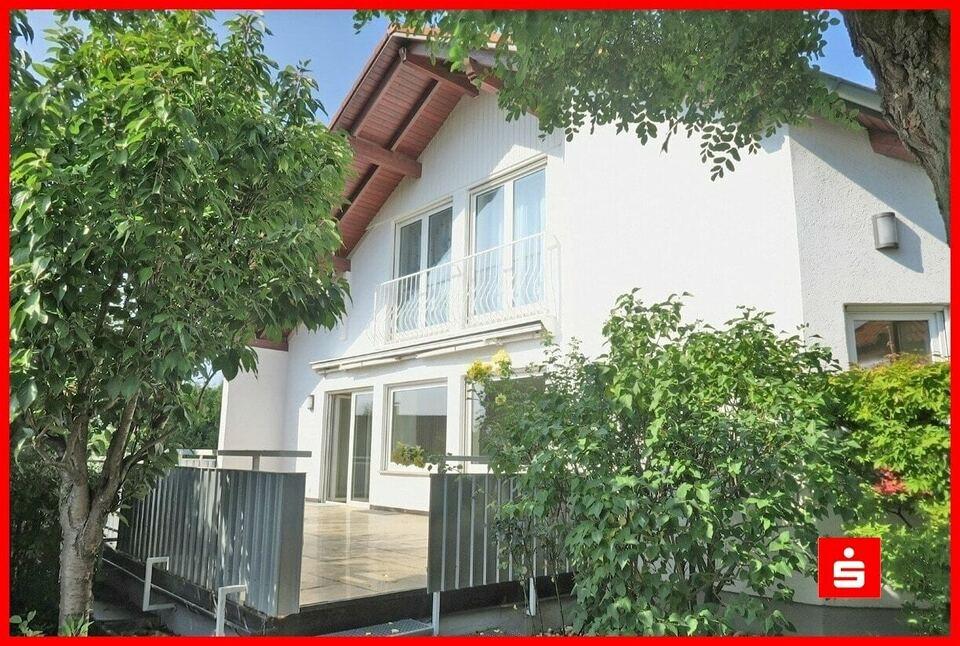 Höchster Wohnkomfort in gepflegter Atmosphäre! Einfamilienhaus mit ELW in Würzburg-Lengfeld Würzburg