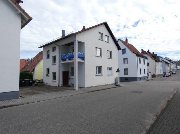 Kapitalanleger aufgepasst! Vermietetes 3-Familienhaus in Walzbachtal-Jöhlingen Kreisfreie Stadt Darmstadt
