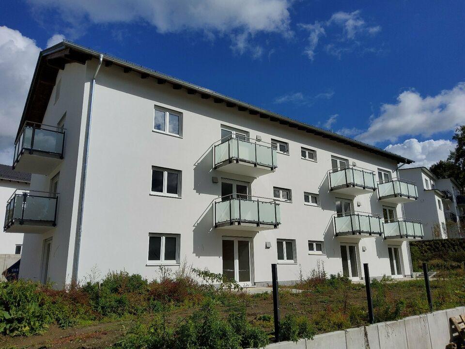 +++ NEUBAU - ca. 170m² Garten - 2 Terrassen - 4 Zimmer +++ Aidenbach