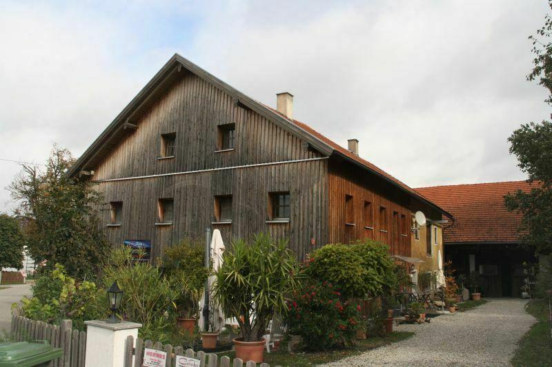 Geräumiges Anwesen in idyllischer Lage Altfraunhofen