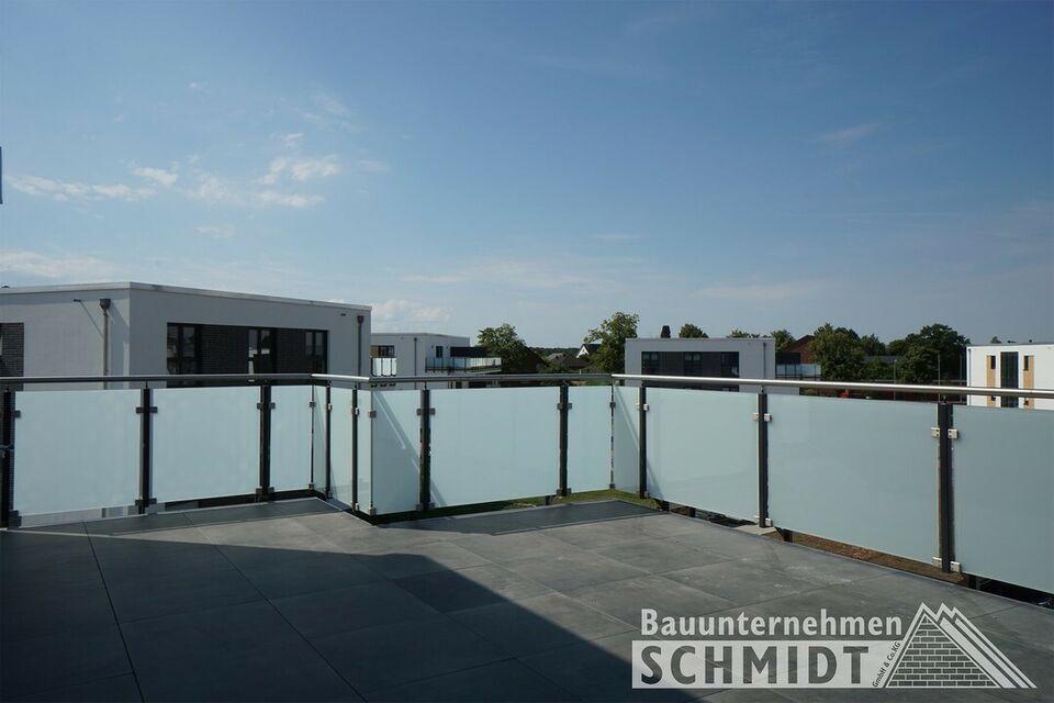 Sonnige Penthousewohnung mit 35 m² Dachterrasse | Keller | KfW-55-Eigentumswohnungen | Ehmen Mörse