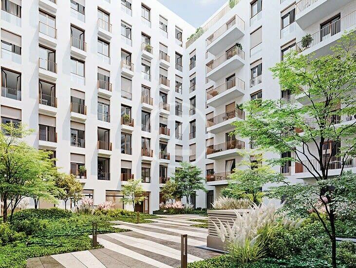 Hochwertiges City-Apartment mit 3 Zimmern & Balkon in Bestlage an der Spree Mühlenstraßen